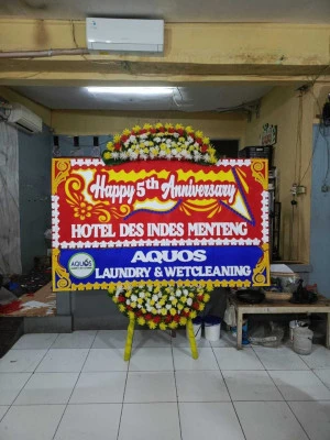 Papan Bunga di Megamendung